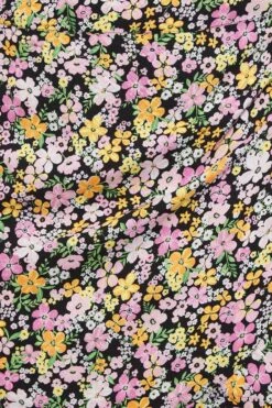 YOURS Curve Black Floral Skort -Plus Size Apparel Shop 03452dd7 f29f 4a 144804 Z