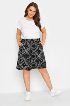 YOURS Curve Black Tile Print Jersey Shorts