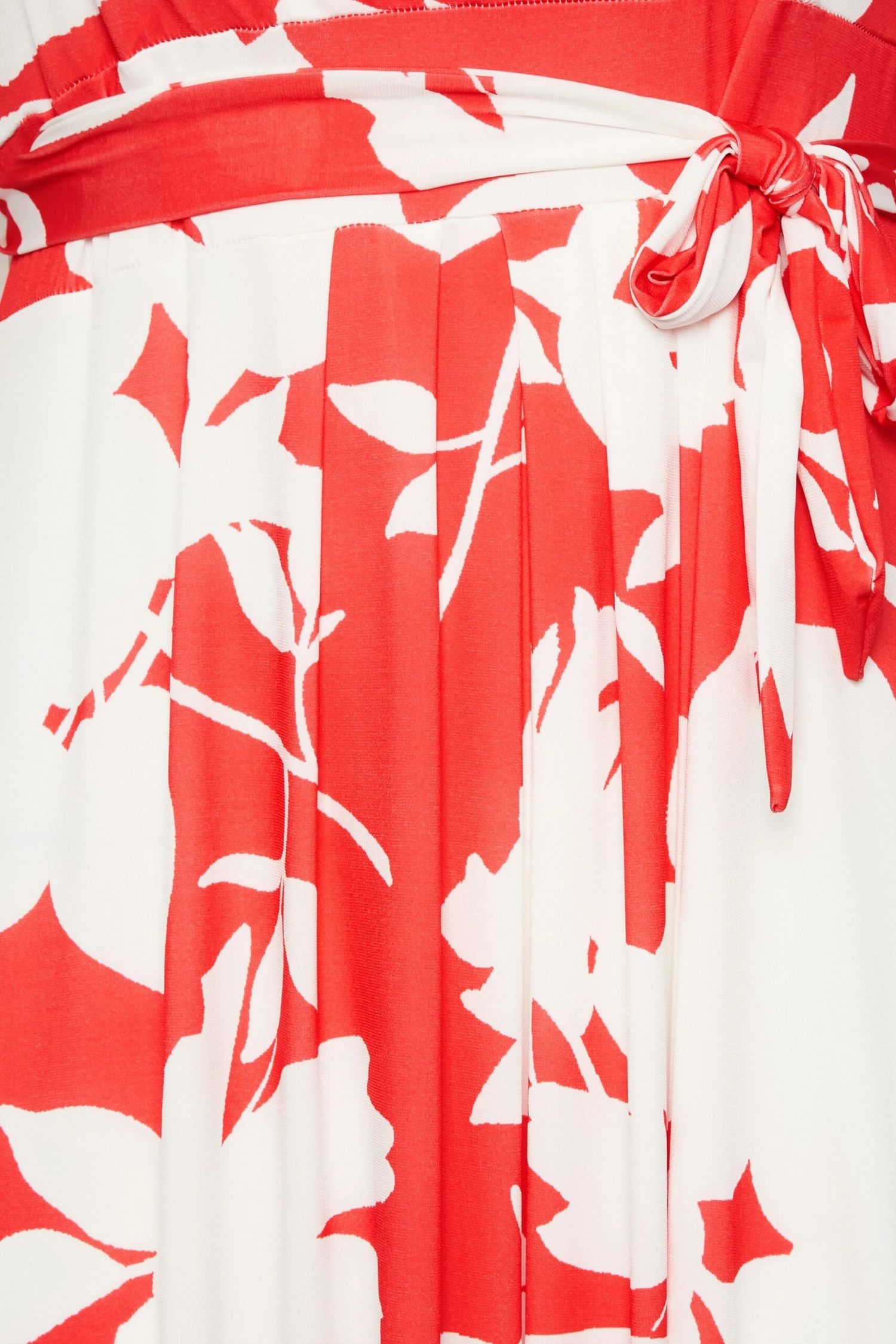 YOURS Curve Red Floral Midaxi Wrap Dress 6 YOURS Curve Red Floral Midaxi Wrap Dress - Image 4