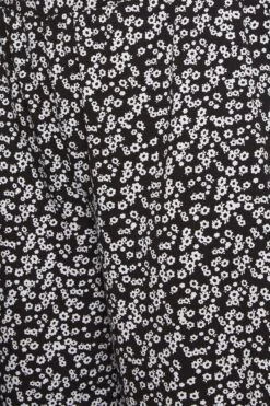 YOURS Curve Black Ditsy Floral Print Jersey Shorts -Plus Size Apparel Shop 128ce59e c186 40 144768 Z