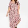 YOURS Curve Pink Floral Pleat Front Maxi Dress 2 YOURS Curve Pink Floral Pleat Front Maxi Dress -Plus Size Apparel Shop 18a80350 4fdd 49 137278 B