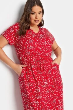 YOURS Curve Red Floral Print Maxi T-Shirt Dress 9 YOURS Curve Red Floral Print Maxi T-Shirt Dress -Plus Size Apparel Shop 1bf65849 409d 46 137309 D