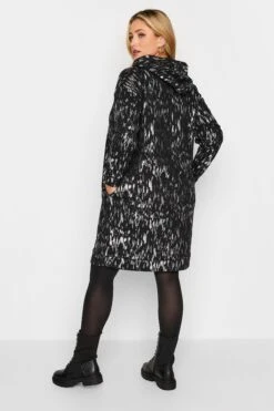 YOURS LUXURY Curve Black Foil Printed Hoodie Dress 9 YOURS LUXURY Curve Black Foil Printed Hoodie Dress -Plus Size Apparel Shop 2ba07c28 f787 4d 301466 C