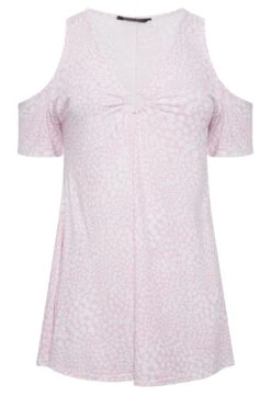 LIMITED COLLECTION Curve Pink Heart Print Keyhole Short Sleeve Top 12 LIMITED COLLECTION Curve Pink Heart Print Keyhole Short Sleeve Top -Plus Size Apparel Shop 3825b1d2 1c84 4a 215600 X