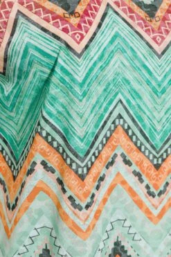 YOURS Curve Blue Geometric Print Short Sleeve T-Shirt -Plus Size Apparel Shop 471b8b1f 1122 4d 301036 Z