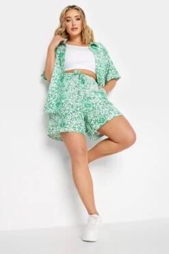 LIMITED COLLECTION Curve Green Paisley Print Shorts 11 LIMITED COLLECTION Curve Green Paisley Print Shorts -Plus Size Apparel Shop 587be547 66a3 41 215577 B