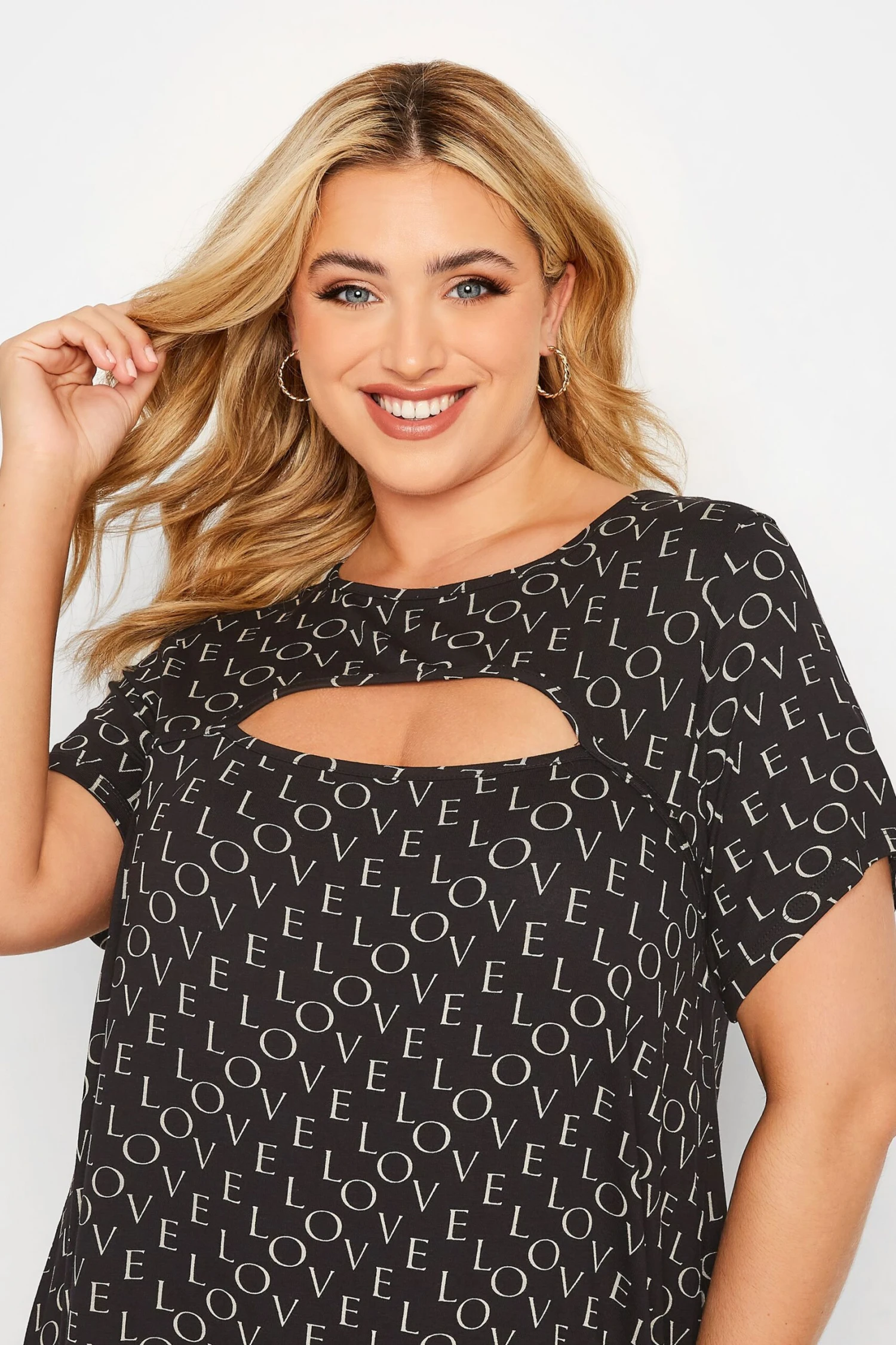 YOURS Curve Black 'Love' Print Cut Out Top 5 YOURS Curve Black 'Love' Print Cut Out Top - Image 3