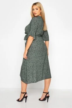 YOURS LONDON Curve Green Dalmatian Print Midi Wrap Dress 10 YOURS LONDON Curve Green Dalmatian Print Midi Wrap Dress -Plus Size Apparel Shop 6040aab6 53ee 44 157867 C