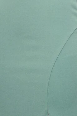 YOURS PETITE Curve Sage Green Split Hem Maxi Dress -Plus Size Apparel Shop 648c91f5 2b65 4e 174531 Z