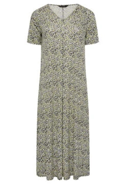 YOURS Curve Black Ditsy Floral Maxi Dress 12 YOURS Curve Black Ditsy Floral Maxi Dress -Plus Size Apparel Shop 678b4753 a23f 4d 302053 X