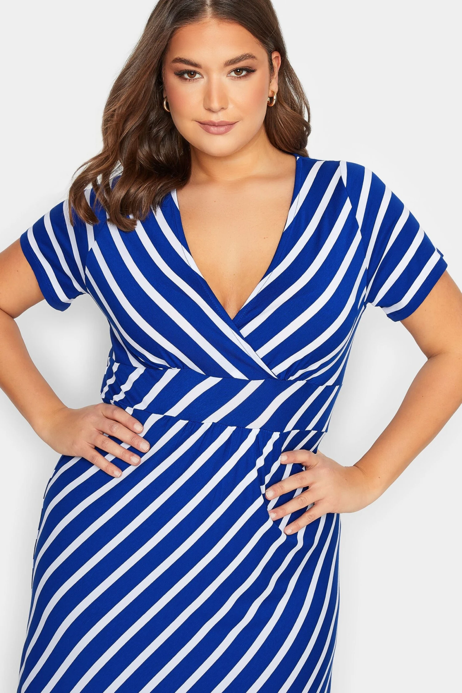 YOURS Curve Blue Stripe Swing Maxi Dress 5 YOURS Curve Blue Stripe Swing Maxi Dress - Image 3