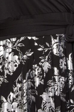 YOURS LUXURY Curve Black & Silver Foil Floral Print Wrap Dress 12 YOURS LUXURY Curve Black & Silver Foil Floral Print Wrap Dress -Plus Size Apparel Shop 6d42c264 ae90 49 301808 Z1