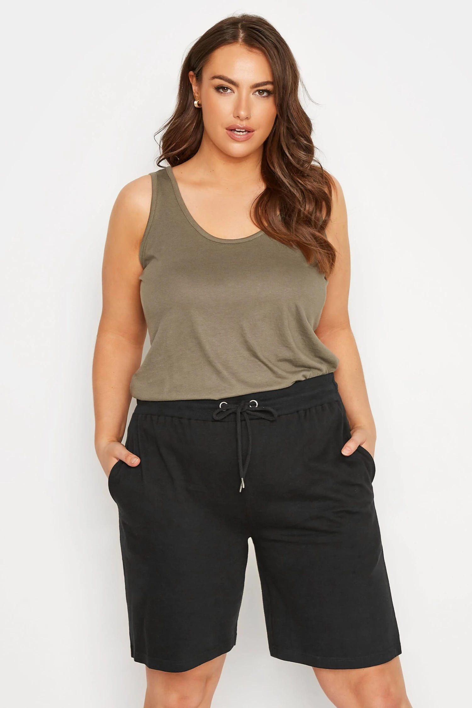 YOURS Curve Black Jogger Shorts 7 YOURS Curve Black Jogger Shorts - Image 6