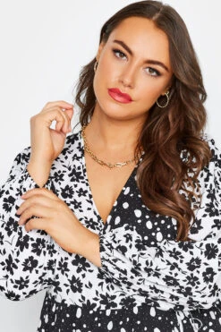 LIMITED COLLECTION Curve Black & White Floral Wrap Dress 10 LIMITED COLLECTION Curve Black & White Floral Wrap Dress -Plus Size Apparel Shop 73a1db56 4831 4e 214897 D