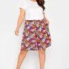 YOURS Curve Pink Floral Woven Shorts 2 YOURS Curve Pink Floral Woven Shorts -Plus Size Apparel Shop 7e5479e8 3c4b 4c 144836 B