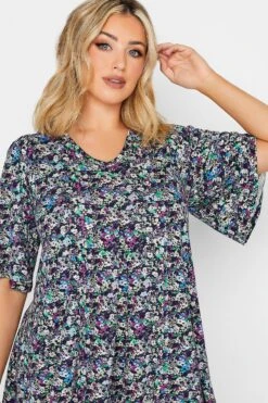 YOURS Curve Black Floral Pleat Front Swing Top -Plus Size Apparel Shop 8269f927 39db 4e 302168 D