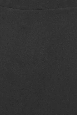 LIMITED COLLECTION Curve Black Skort 13 LIMITED COLLECTION Curve Black Skort -Plus Size Apparel Shop 863867d6 24c3 45 215762 Z