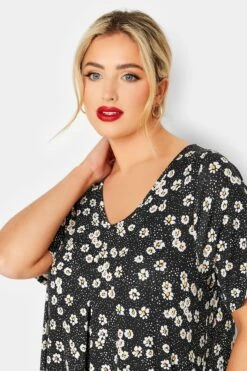 YOURS Curve Black Pleat Front Daisy Maxi Dress -Plus Size Apparel Shop 92e5b964 337f 4f 137277 D