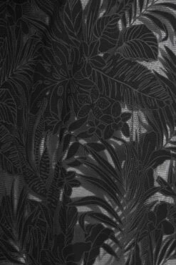 YOURS Curve Black Tropical Print Mesh T-Shirt -Plus Size Apparel Shop 935aa731 b1ab 4e 300633 Z