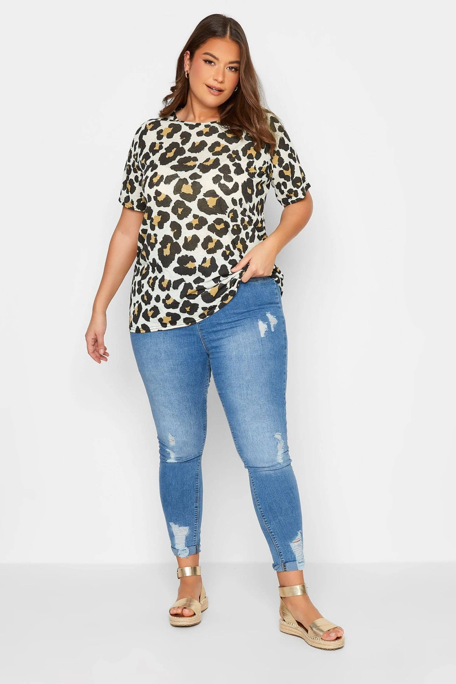 YOURS Curve Brown Animal Print Oversized T-Shirt 3 YOURS Curve Brown Animal Print Oversized T-Shirt