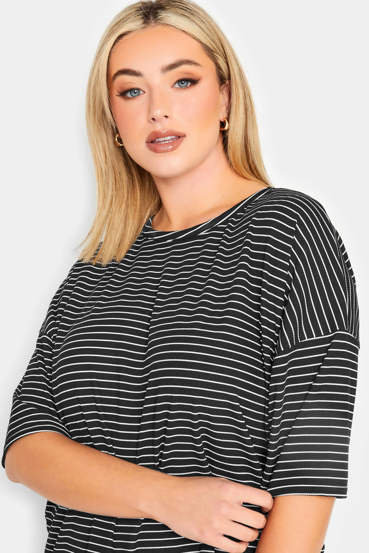 YOURS PETITE Curve Black Stripe T-Shirt 5 YOURS PETITE Curve Black Stripe T-Shirt - Image 3