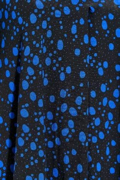 YOURS Curve Blue Spotty Print Sleeve Swing Top -Plus Size Apparel Shop a8daf5c3 dae8 4a 320322 Z