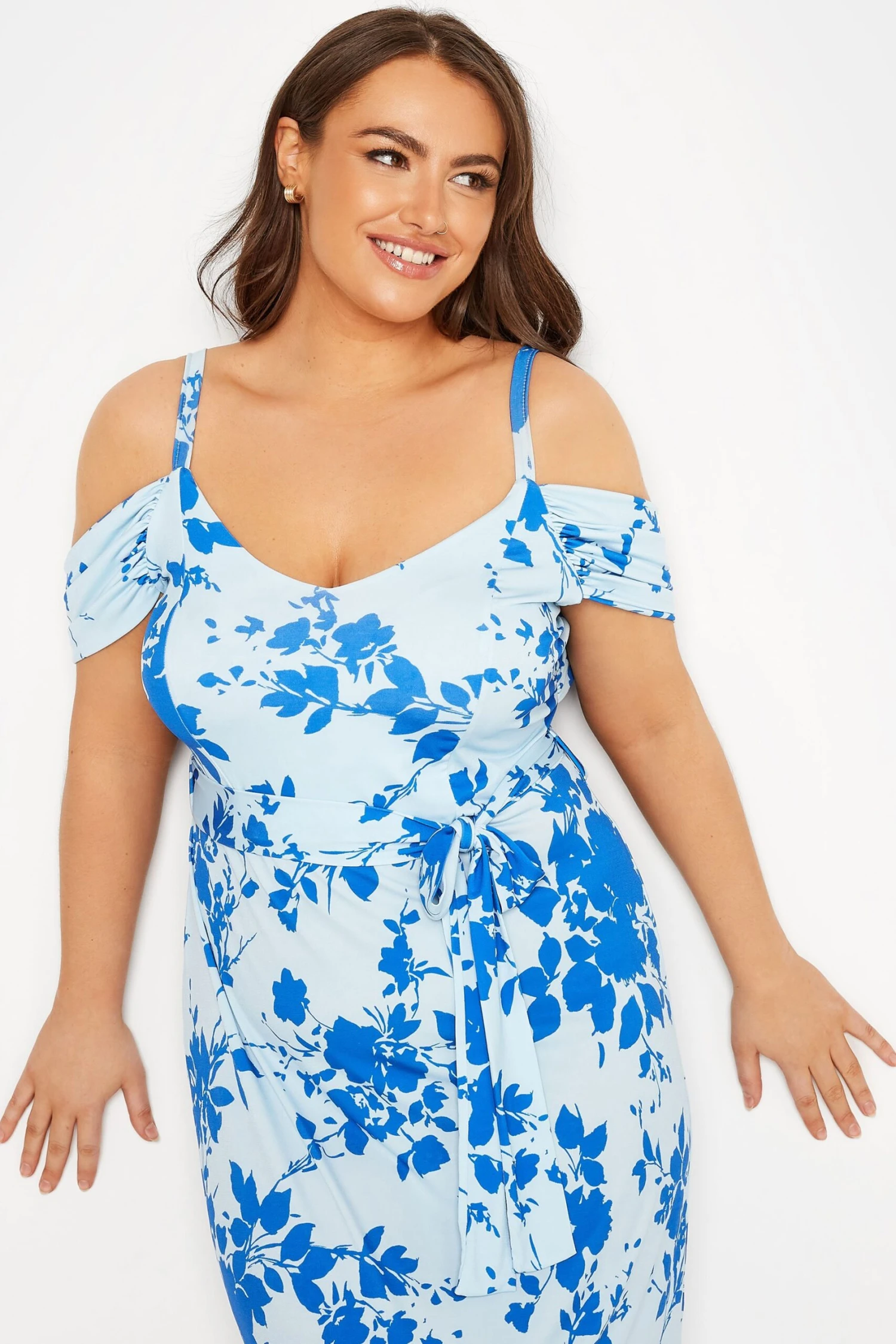 YOURS LONDON Curve Blue Floral Cold Shoulder Maxi Dress 5 YOURS LONDON Curve Blue Floral Cold Shoulder Maxi Dress - Image 3
