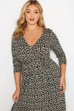 YOURS Curve Black Butterfly Print V-Neck Maxi Dress 10 YOURS Curve Black Butterfly Print V-Neck Maxi Dress -Plus Size Apparel Shop cfd7f8b8 d986 4b 301154 D