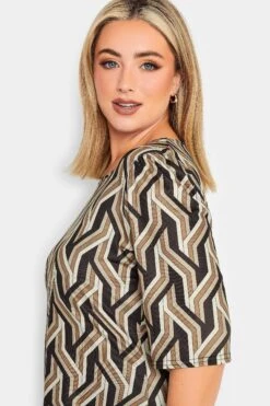 YOURS PETITE Curve Brown & Black Geometric Print T-Shirt -Plus Size Apparel Shop d539ff1b a45e 47 174610 D