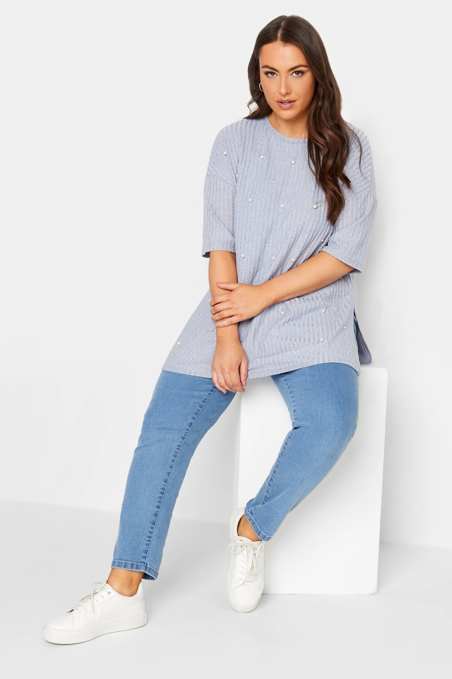 YOURS Curve Blue Pearl Embellished Split Hem T-Shirt 3 YOURS Curve Blue Pearl Embellished Split Hem T-Shirt