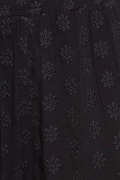 YOURS Curve Black Broderie Anglaise Shorts -Plus Size Apparel Shop dfaf9b4e 393c 4c 144806 Z