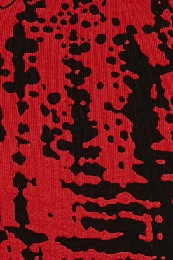 YOURS Curve Red Mixed Animal Print Swing Top -Plus Size Apparel Shop edf8fd78 25b6 4d 191921 Z