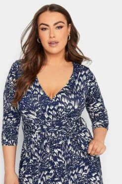 YOURS Curve Navy Blue Floral Print Maxi Dress -Plus Size Apparel Shop f61100fc 25b5 4a 301892 D