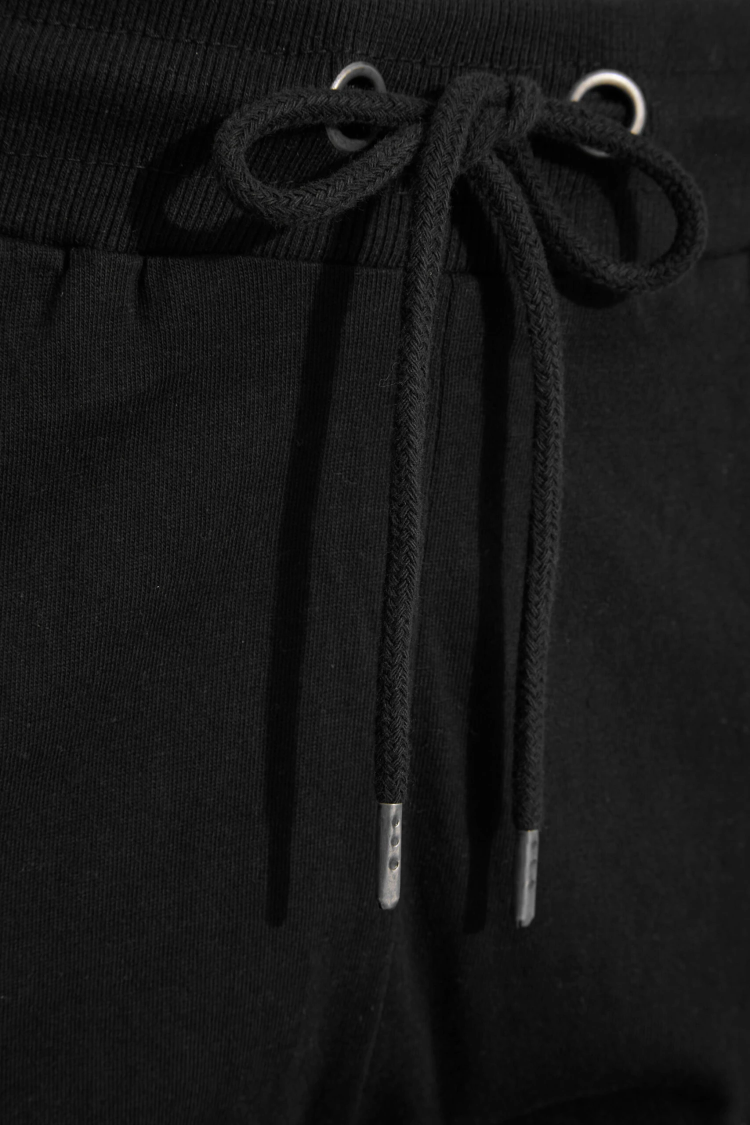 YOURS Curve Black Jogger Shorts 4 YOURS Curve Black Jogger Shorts - Image 3